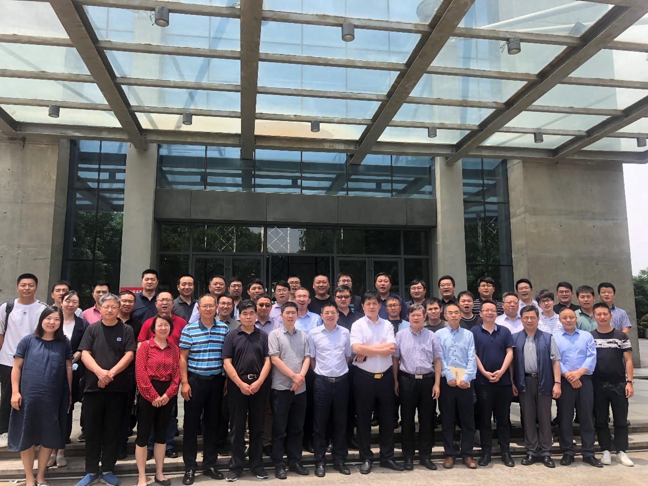 首页 - CG电子官方网站第十六次营销工作会议合影